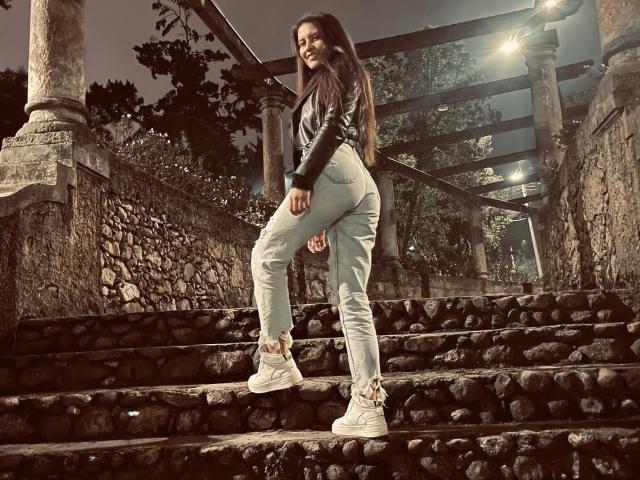 AmelieMuller - Porno na żywo i seks kamera - 24203777