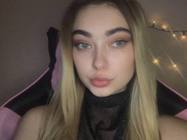 LunaSeal - Live porn &amp; sex cam - 24207857