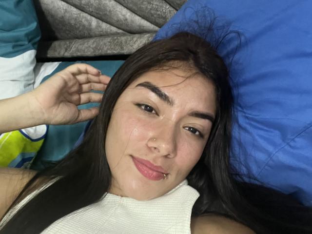 SharonKlart - Porno na żywo i seks kamera - 24208565