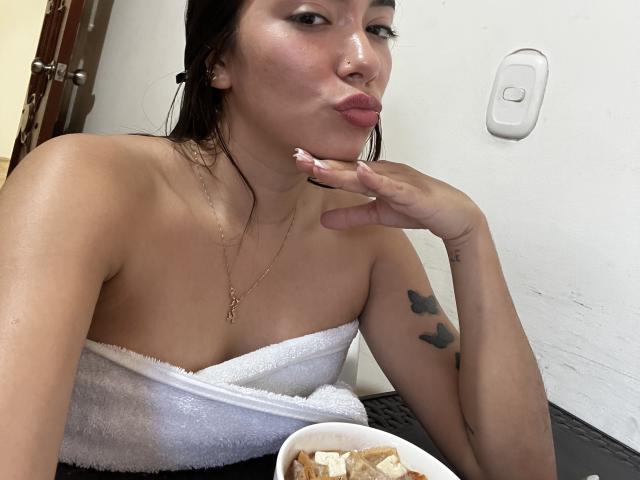 SharonKlart - Live porn &amp; sex cam - 24208617