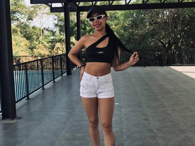 EmaGarces - 라이브 포르노 &amp; 섹스 캠 - 24209785