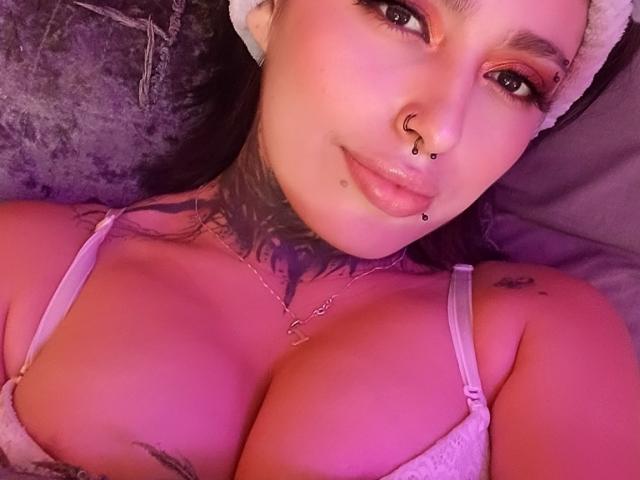 MartinaPalmer - פורנו בשידור חי ומצלמת סקס - 24210053