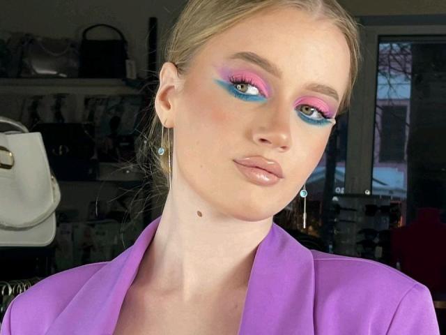 VirginiaUlrika - сексуальная веб-камера в реальном времени - 24213953