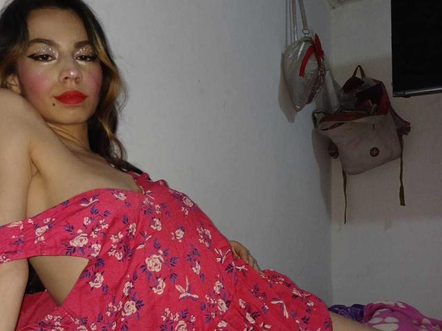 KatherinJohns - Live Sex Cam - 24219677