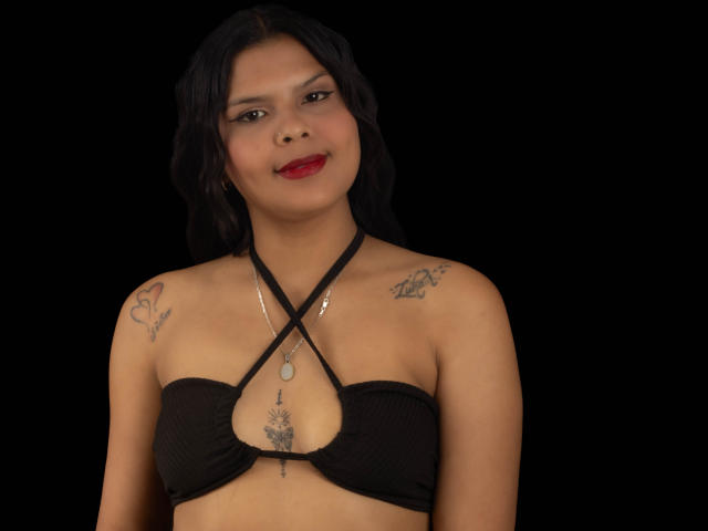 PaolaCute69 - Sexe cam en vivo - 24222413