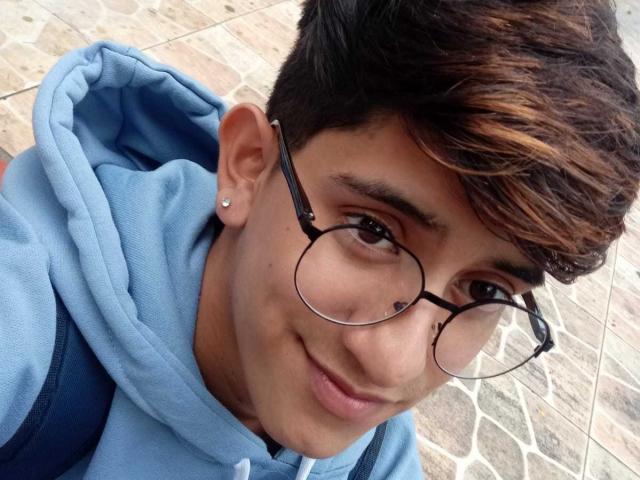 DamianFerrer - Live porn &amp; sex cam - 24223085