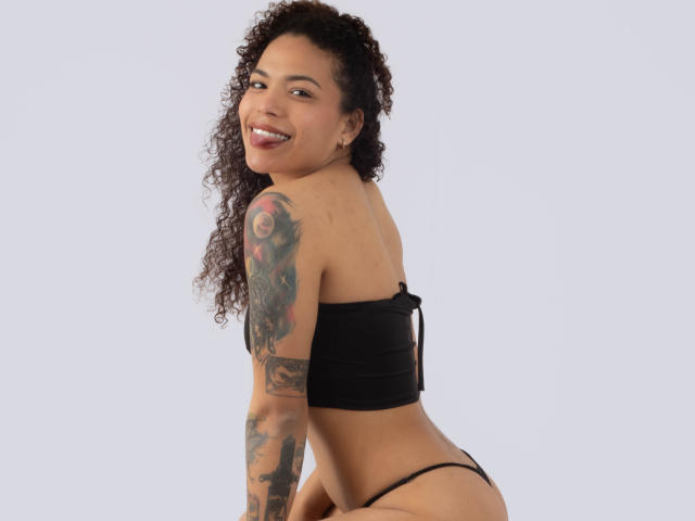 AndreaLover - Camera khiêu dâm &amp; quyến rũ trực tiếp - 24225517