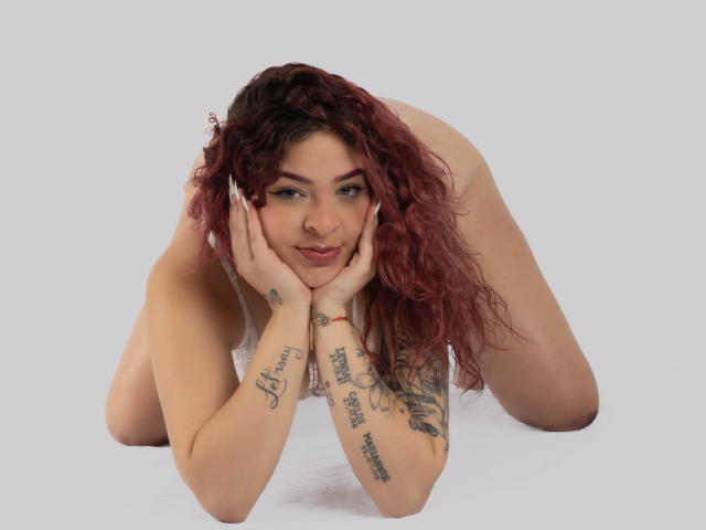 CharlotteQ69 - сексуальная веб-камера в реальном времени - 24225653