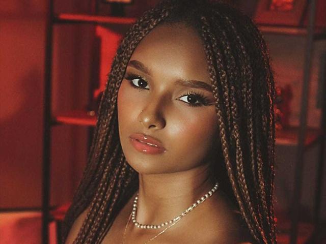 AllisonCollins - Live porn &amp; sex cam - 24227669