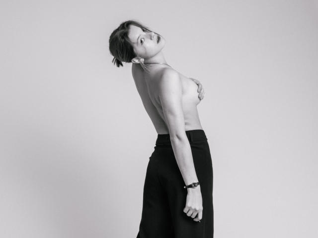 NellieRickie - Live porn &amp; sex cam - 24229845