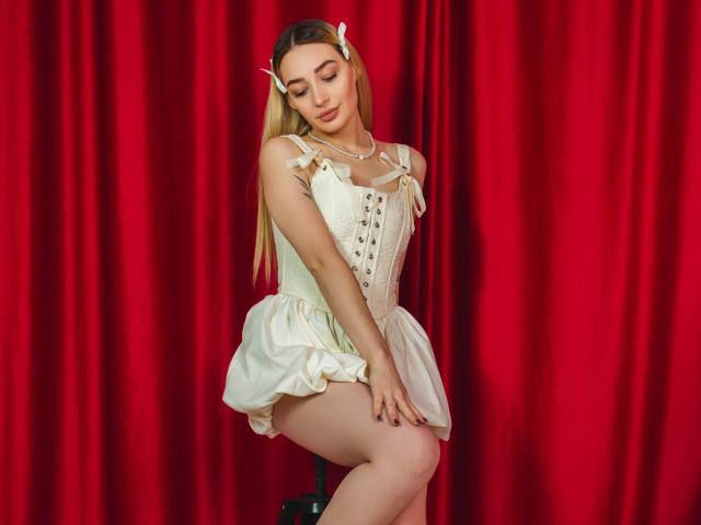 MilanaAnson - Live porn &amp; sex cam - 24230105