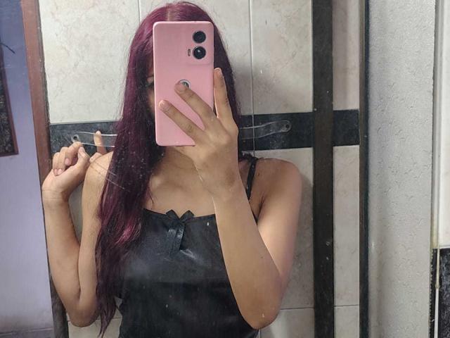 DanikaSerov - Live porn &amp; sex cam - 24235573