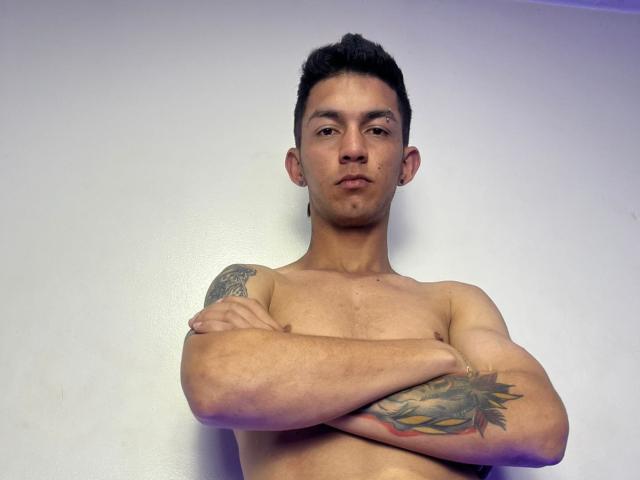 SexyBastianX - Live porn &amp; sex cam - 24236373