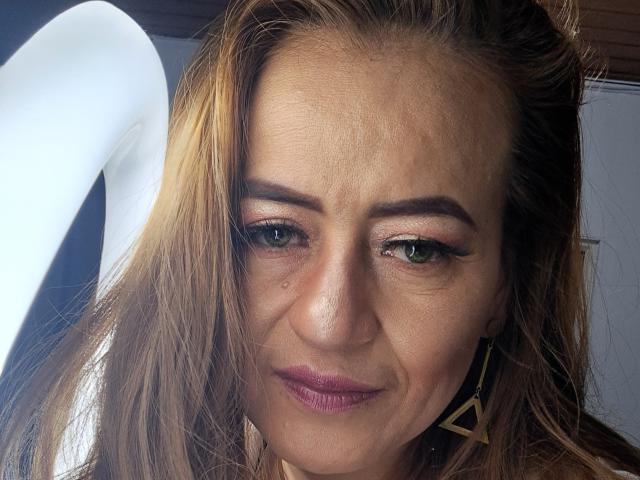 Maghenta - Live sexe cam - 24237869