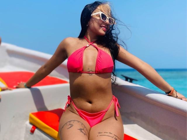 NinaDeville - Live porn &amp; sex cam - 24240965
