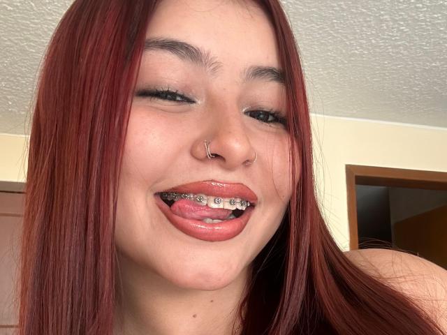 DaphneWalker - Live porn &amp; sex cam - 24242833