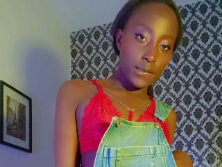 EmelyRogers - Sexe cam en vivo - 24245033