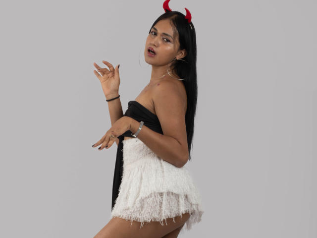 SheWolfSabriina - Sexe cam en vivo - 24247273