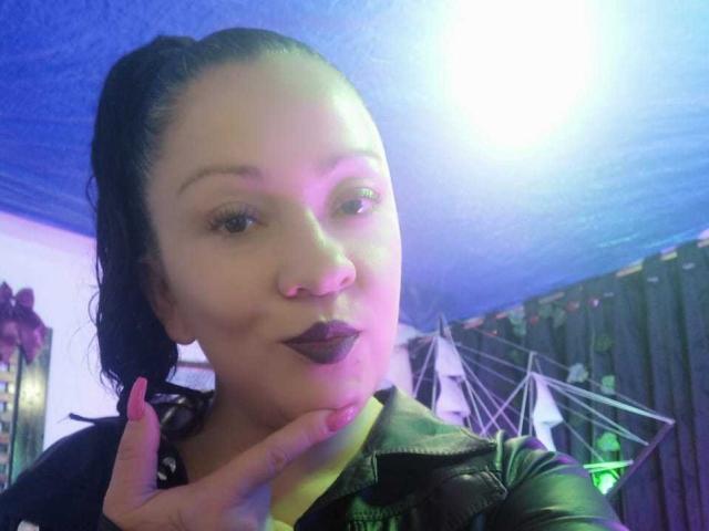 CharloteEzra - Live porn &amp; sex cam - 24249177