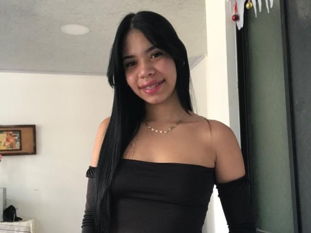EmaGarces - Live sex cam - 24250749