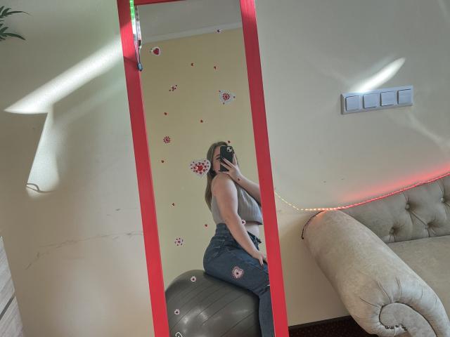 DiLaria - Live porn &amp; sex cam - 24256225