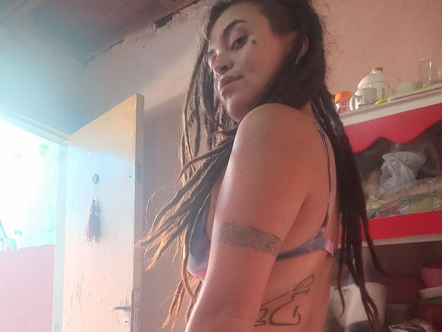 ChachaBabom - Sexe cam en vivo - 24260613