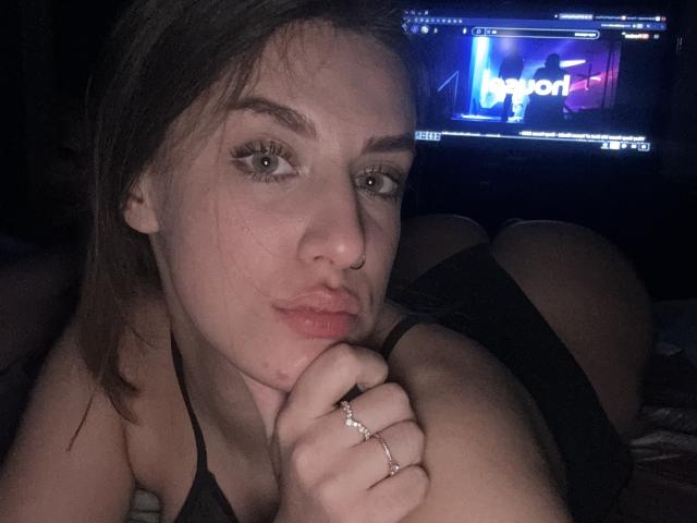 Kametia - Élő pornó és szexkamera - 24261733