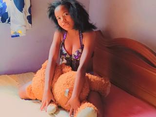 MelanieHall - сексуальная веб-камера в реальном времени - 24263101