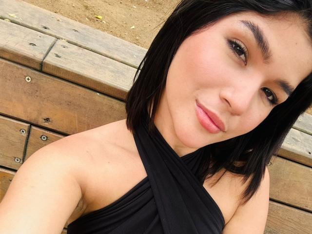 ScarlletZhen - Live porn &amp; sex cam - 24264961