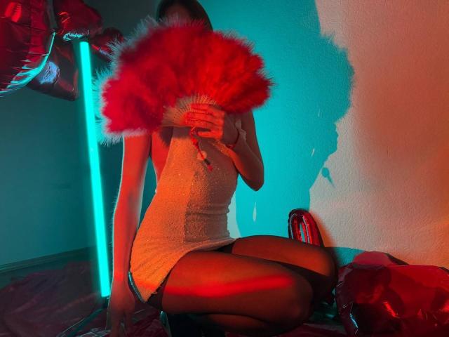 Mironova - сексуальная веб-камера в реальном времени - 24267073