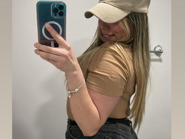 JennyLawry - Porno na żywo i seks kamera - 24274617