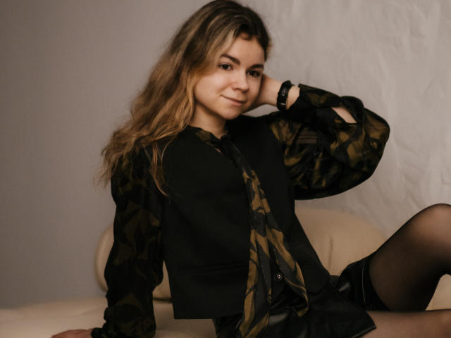 TinaRedly - Live porn &amp; sex cam - 24281173