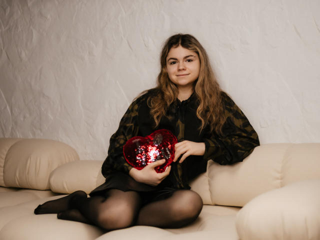 TinaRedly - Live porn &amp; sex cam - 24281225