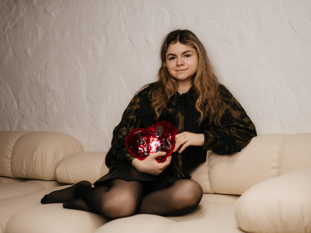 TinaRedly - ライブポルノ&amp;セックスカム - 24281233