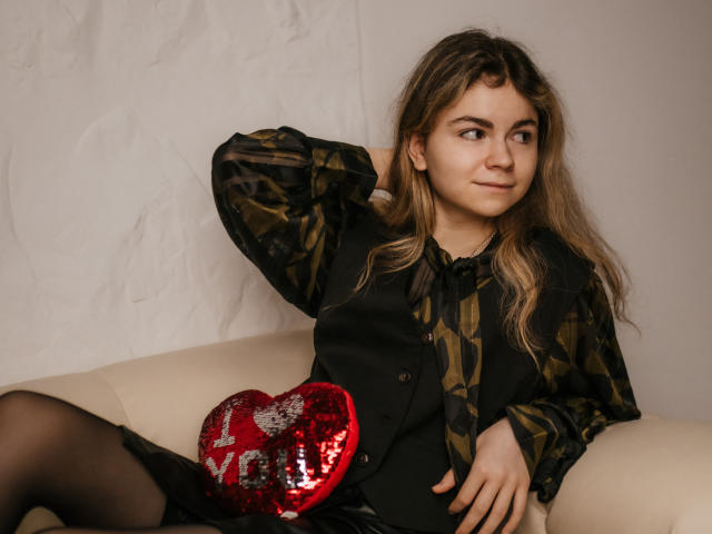 TinaRedly - Live porn &amp; sex cam - 24281413