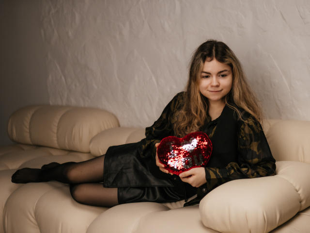 TinaRedly - Live porn &amp; sex cam - 24281673