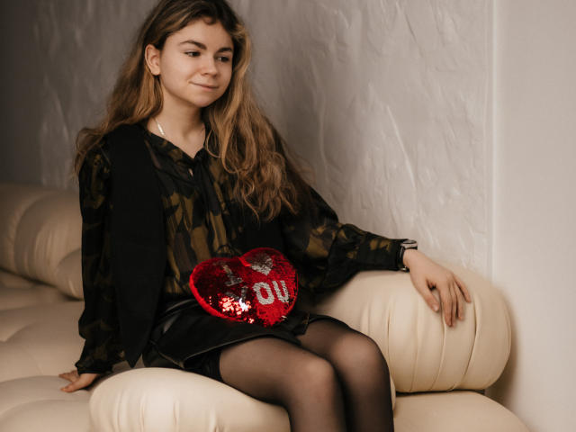 TinaRedly - Sexe cam en vivo - 24281721