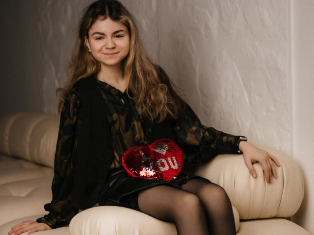 TinaRedly - Live porn &amp; sex cam - 24281725