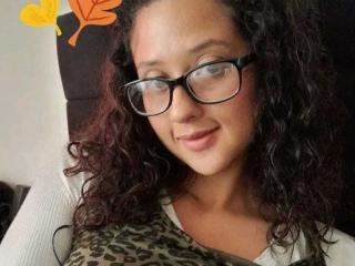 ZaharaRhenils - Live porn &amp; sex cam - 24284661
