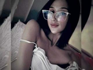 ZaharaRhenils - Live porn &amp; sex cam - 24284669