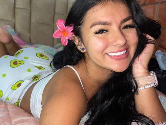 AlessiaFerry - Live porn &amp; sex cam - 24284941