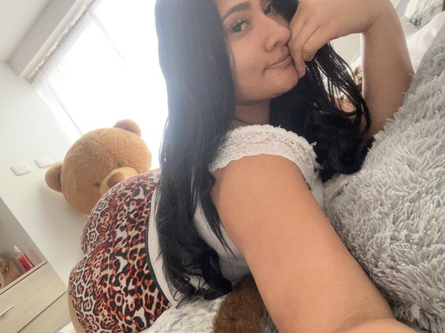 ShiaraRussi - Élő pornó és szexkamera - 24290133