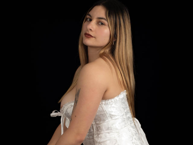 AtheneaRossi - Live porn &amp; sex cam - 24291509