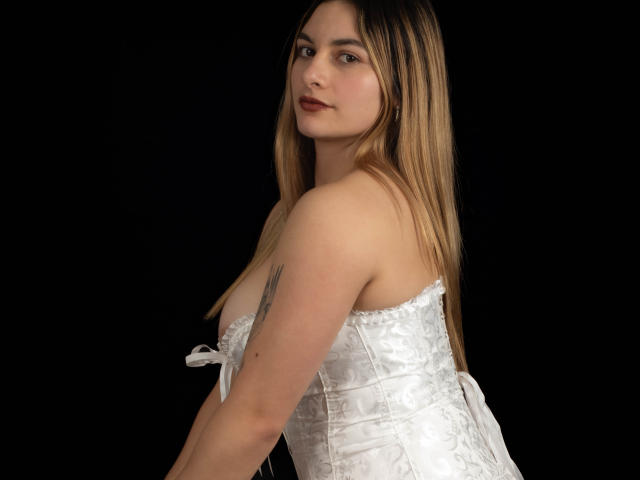 AtheneaRossi - ライブポルノ&amp;セックスカム - 24291517