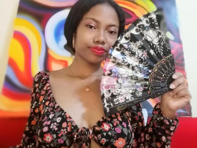 LindaSanchezL - Live porn &amp; sex cam - 24296005