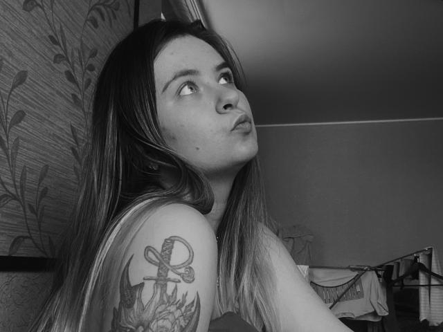 MaxineSyble - сексуальная веб-камера в реальном времени - 24298865