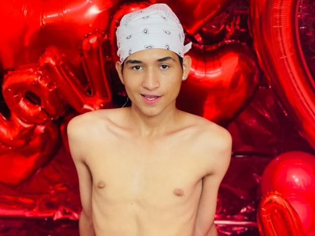 TheoStevens - Live porn &amp; sex cam - 24301781