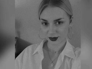 NaomiFlirt - Live porn &amp; sex cam - 24313941