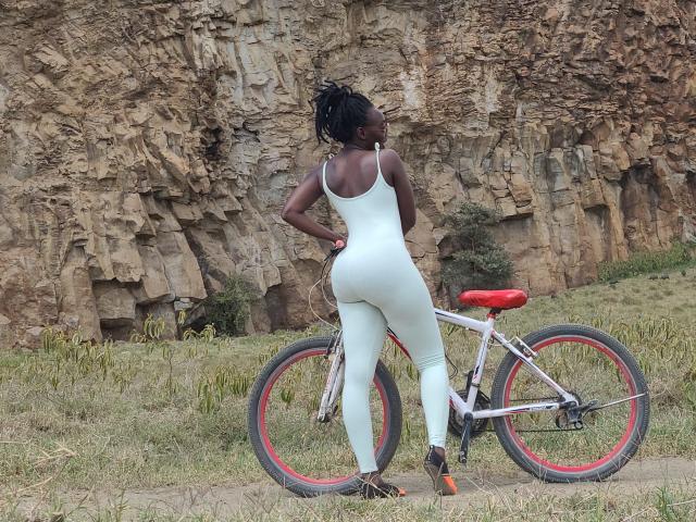 LuluBigAss - Live porn &amp; sex cam - 24314141