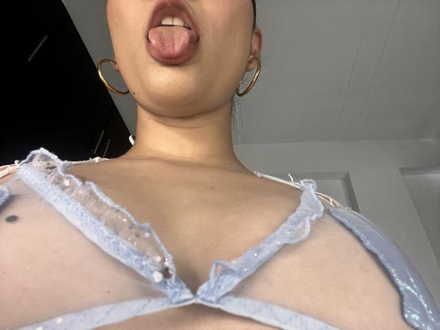 DeisyWest - Live porno og sexkamera - 24317541